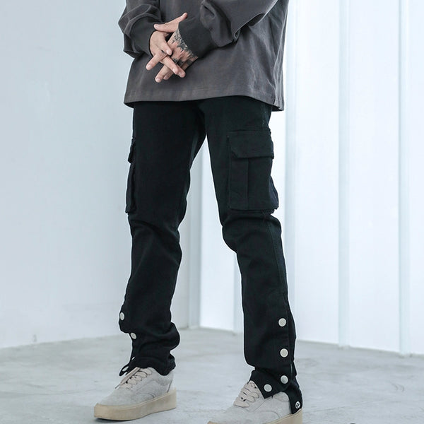 Pantalón Denim Negro Slim con Bota Abierta