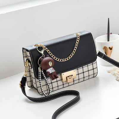 Bolso Bandolera para Mujer con Dije de Osito - Image 8