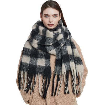 Bufanda Escocesa Gruesa con Borlas para Mujer - Chal Acolchado Premium - Image 3