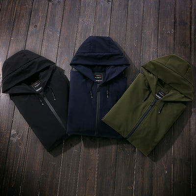 Chaqueta Cortaviento Ligera con Capucha para Hombre - Image 2
