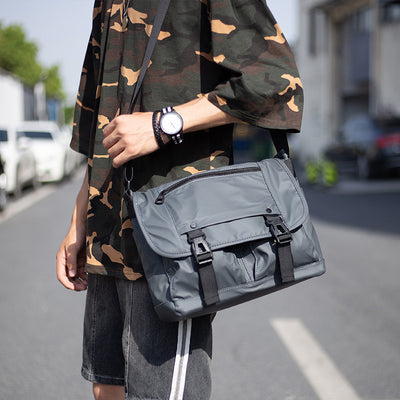 Bolso Bandolera Impermeable con Funda de Nylon - Image 4
