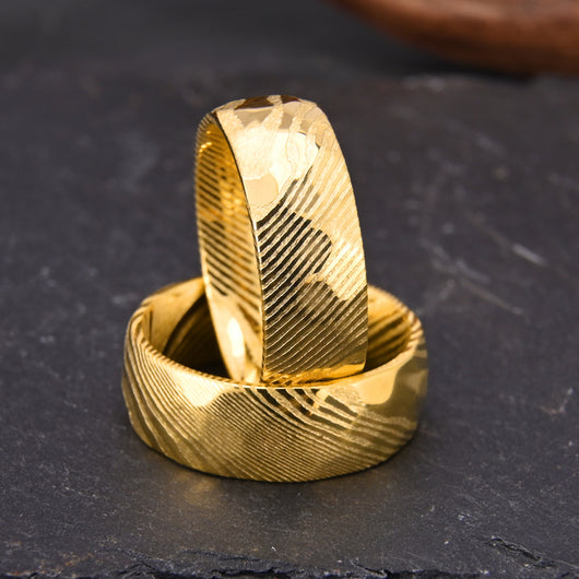 Anillo de Acero Damasceno Chapado en Oro 18K de 8mm