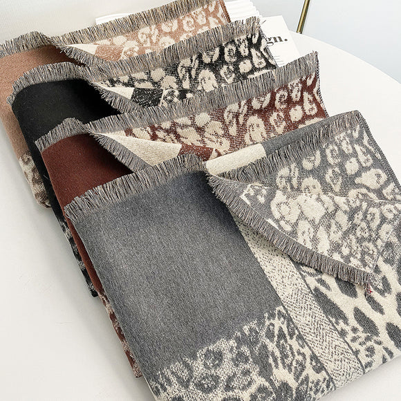 Bufanda Gruesa de Leopardo Bicolor - Elegancia y Calidez para Otoño e Invierno
