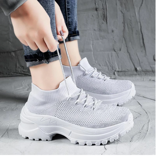 Zapatillas Blancas Transpirables para Niñas con Tejido Volador - Image 16