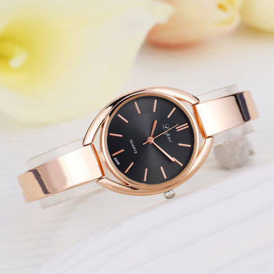 Reloj de Cuarzo Elegante con Cristales Incrustados - Image 8