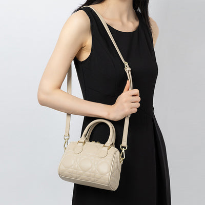 Bolso Mensajero Boston de Cuero Genuino con Diseño Rombo - Image 3