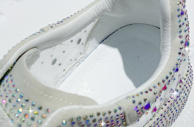 Tenis Casuales Respirable con Detalles de Cristales y Cordones - Image 10