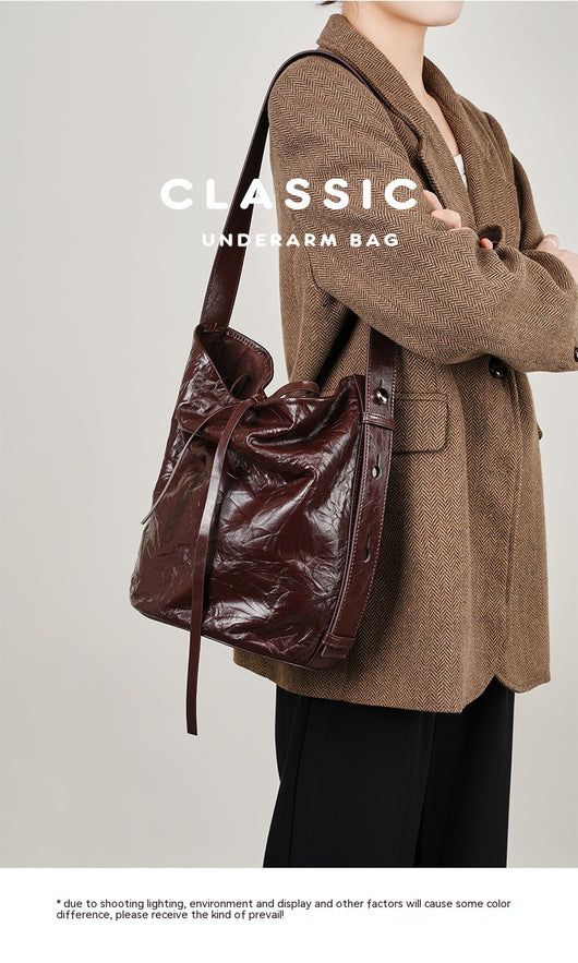 Bolso Bucket de Cuero con Patrón Texturizado y Asa Cruzada - Image 14