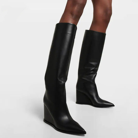 Botas Altas de Cuero con Caña Ancha y Tacón Cuña para Mujer