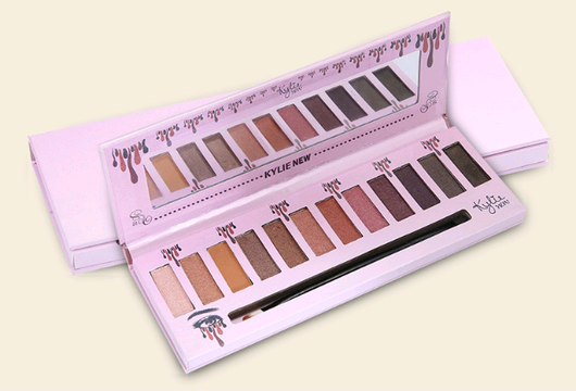 Paleta de Sombras Kelly 12 Colores - Acabado Mate Profesional - Image 5