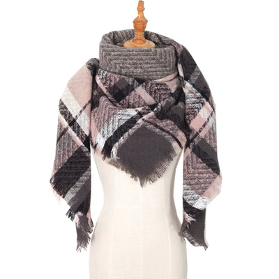 Chal Triangular Escocés para Otoño e Invierno - Amplio y Versátil - Image 53