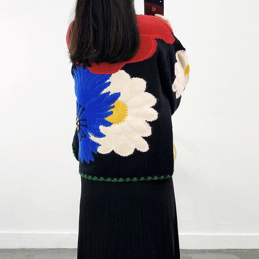 Blusa Tejida Étnica con Contraste de Colores y Flores - Image 3