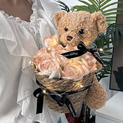 Osito Peluche Viral con Canasta de Rosas - Regalo Perfecto para Mamá - Image 3
