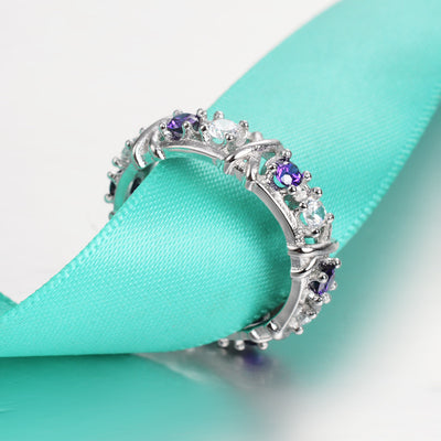Anillo de Circonita Bicolor con Diseño Cruzado - Joya de Compromiso Premium - Image 3