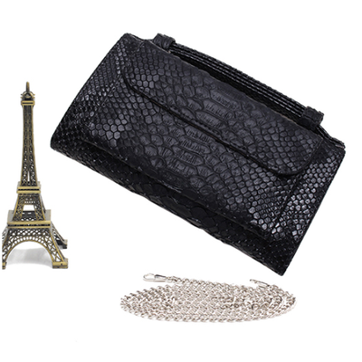 Cartera Clutch con Patrón Serpiente y Cadena Desmontable - Image 4