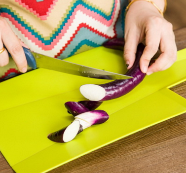 Tabla de Corte Plegable de Plástico - Tabla Chopping Board Compacta - Image 3