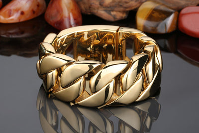 Pulsera de Acero Titanio Chapada en Oro para Hombre - Diseño Texturizado y Elegante - Image 6