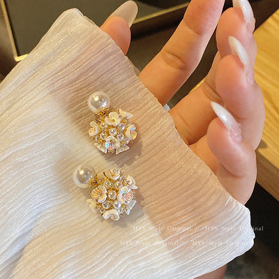 Aretes de Perla Floral Tipo Concha Francés para Mujer - Image 9