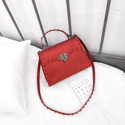 Bolsa Mensajera de Una Correa Rivet - Image 4