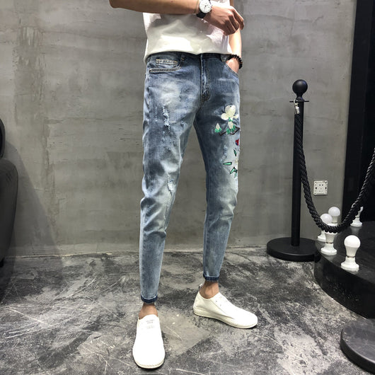 Jeans Slim Fit con Bordados Artesanales y Detalles Perforados para Hombre - Image 3