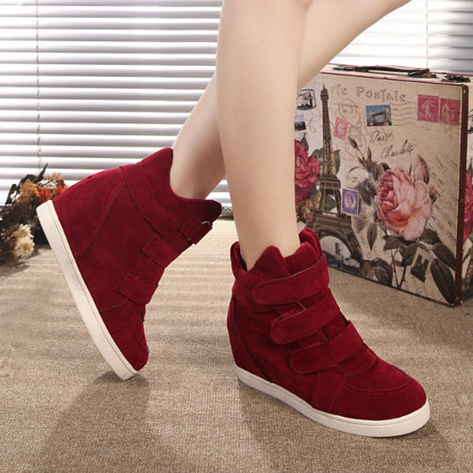 Zapato Único para Mujer con Velcro Ajustable Interno