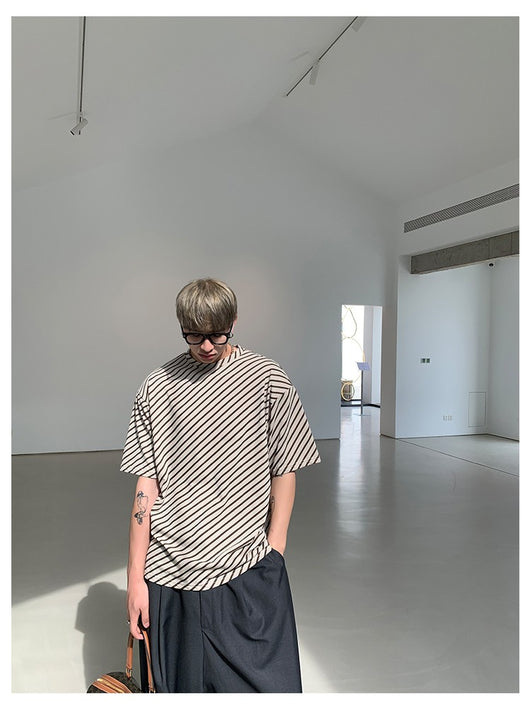 Camiseta Manga Corta a Rayas Diagonales con Hombreras Removibles - Image 10