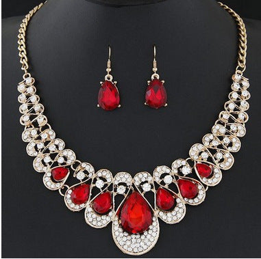 Conjunto de Collar y Aretes Elegantes - Image 7