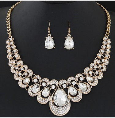 Conjunto de Collar y Aretes Elegantes - Image 8