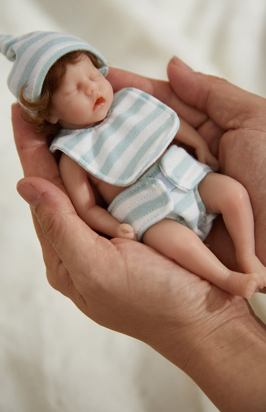 Muñeca Reborn Bebé de 6 Pulgadas con Cuerpo de Silicona Completa - Image 2