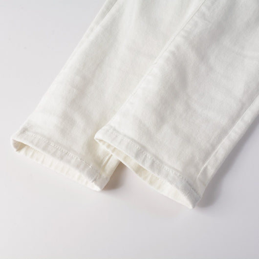 Jeans Rotos Blancos con Detalle de Flor de Marañón - Image 14