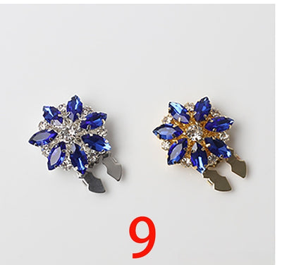 Broche Decorativo Ojo de Caballo con Cristales y Diamantes - Image 10