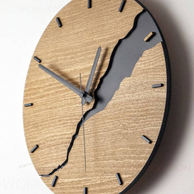 Reloj de Pared de Madera Minimalista con Diseño Agrietado - Image 10