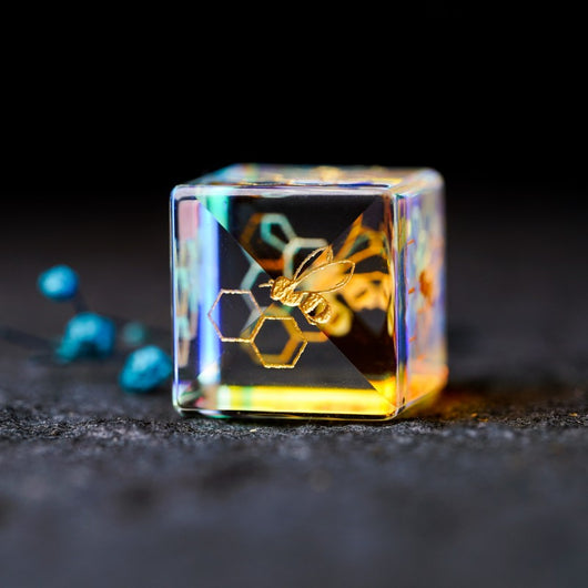 Dados de Cristal Fantasía Tema Abeja Gema - Image 3