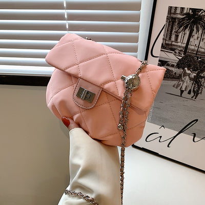 Bolso Bandolera de Diamantes Elegante y Minimalista - Image 4