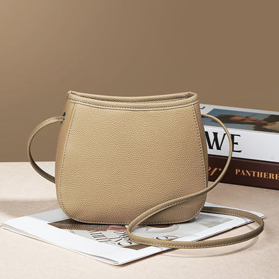 Bolso Mensajero de Cuero Genuino para Mujer - Diseño Moderno y Versátil - Image 3