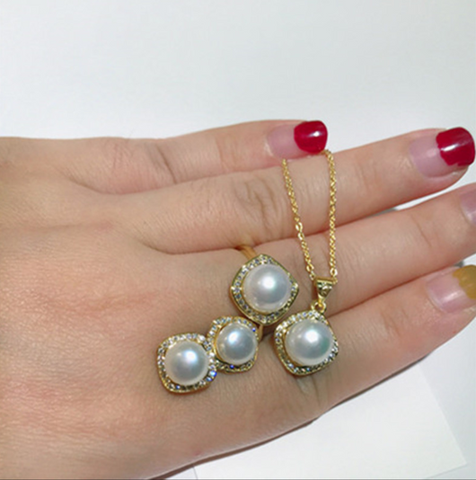 Conjunto de Joyería de Perlas Naturales: Collar, Aretes y Anillo - Image 7