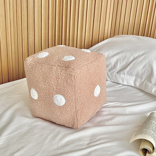 Cojín de Peluche Dado Decorativo para Sofá - Image 8