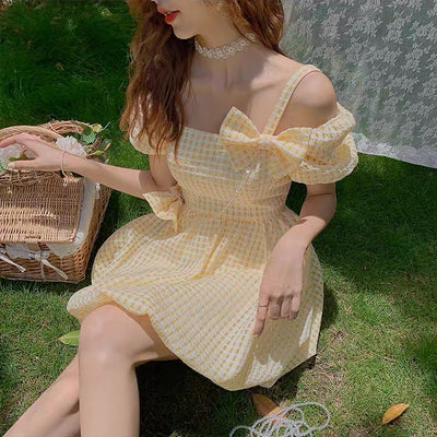 Vestido Cuadrille Amarillo con Mangas Ajustadas para Mujer - Image 2