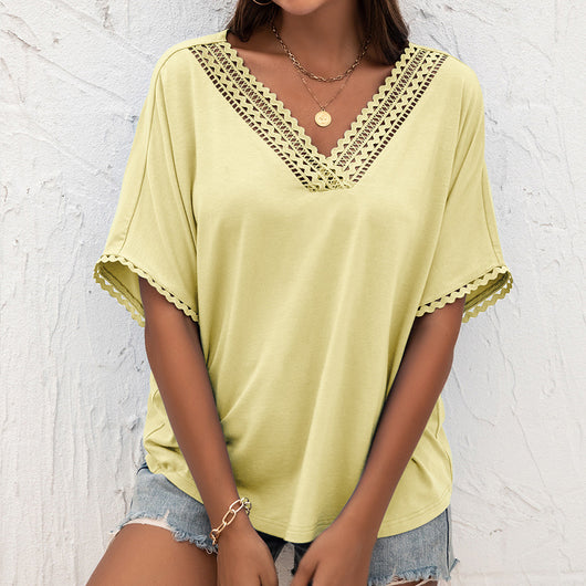 Suéter Suelto de Verano con Cuello V y Detalles Calados - Image 7