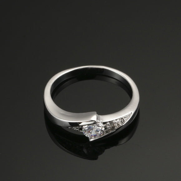 Anillo de Compromiso y Boda con Circonita AAA Baño Oro Blanco