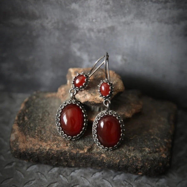 Aretes Largos Rojo Barroco - Diseño Temperamental y Sofisticado