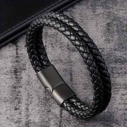 Pulsera de Cuero Multicapa con Aleación para Hombre - Diseño Negro Elegante - Image 6
