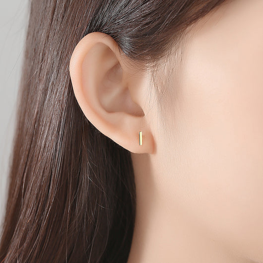 Aretes T Minimalistas en Oro 14K - Image 5
