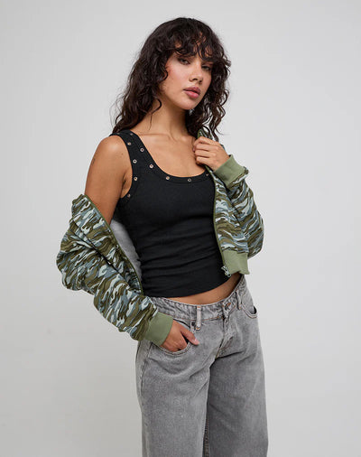 Camiseta Ajustada Picante para Mujer con Tirantes Finos - Image 21