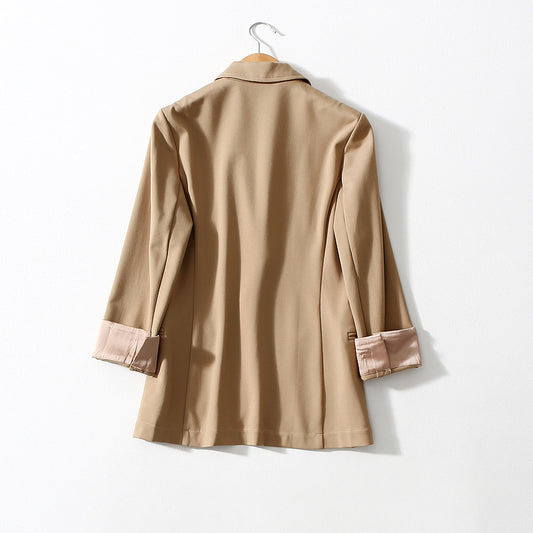 Blazer Ejecutivo Ajustado con Corte 3D y Botón Único para Mujer - Image 2
