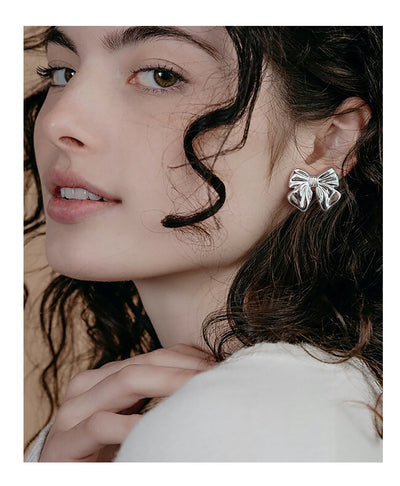 Aretes de Moño Estilo Europeo y Americano con Baño de Cobre 18K - Image 8