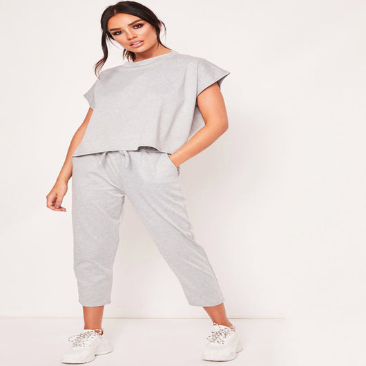 Conjunto Casual de 2 Piezas: Top Corto Manga Corta y Pantalón Capri - Image 3