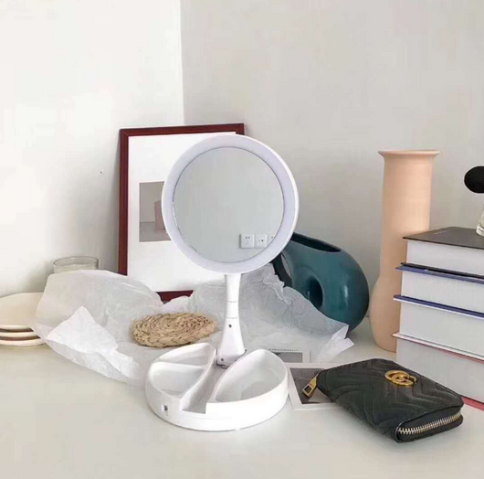 Espejo de Maquillaje LED Doble Cara Plegable con Almacenamiento y Carga USB - Image 2