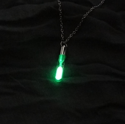 Collar Colgante de Reloj de Arena Cristal Luminoso con Efecto Drift - Image 6