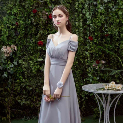 Vestido Largo Gris para Damas de Honor - Diseño Elegante Hombro Descubierto - Image 10